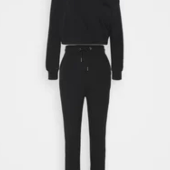 Cropped sweatshirt - Picture 2 of 2